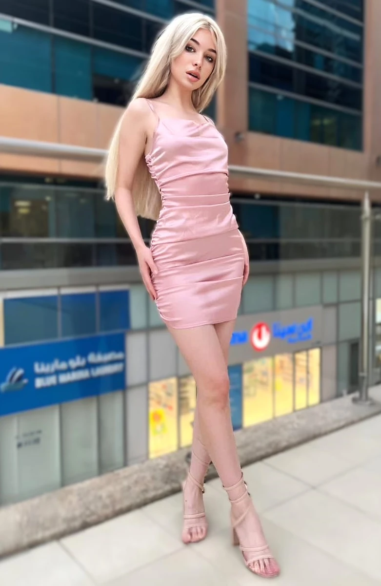Claire escort in Milan