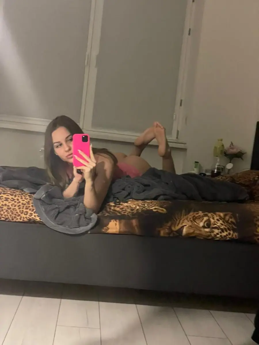 Elza escort in Rome