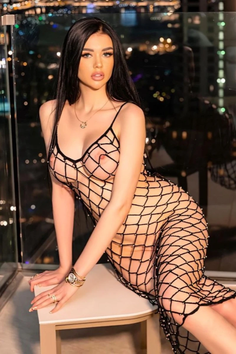 Emilia escort in Milan