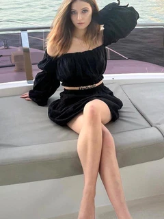 Evelyn escort in Milan