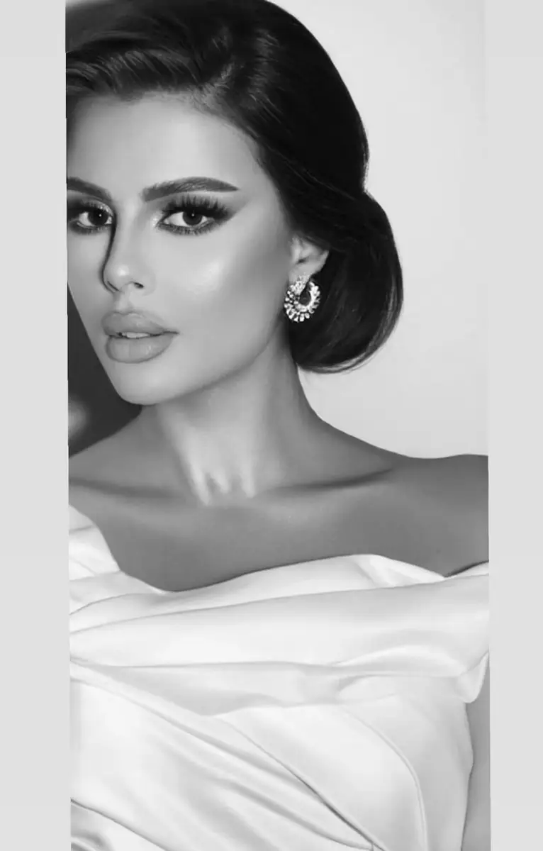 Layla escort in Milan