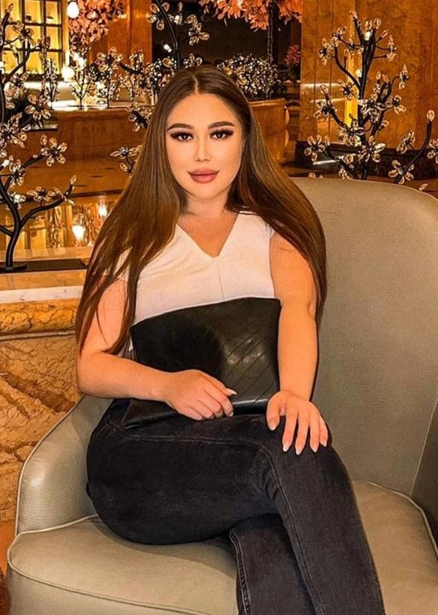  Liya escort in Milan