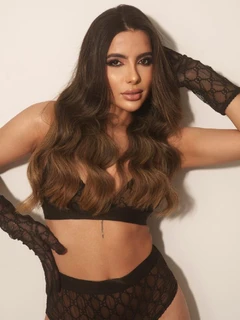  Lora escort in Milan