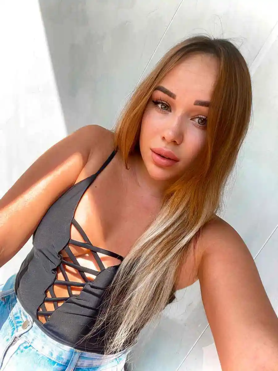 Malika escort in Rome