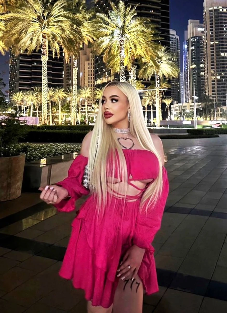 Marta escort in Milan