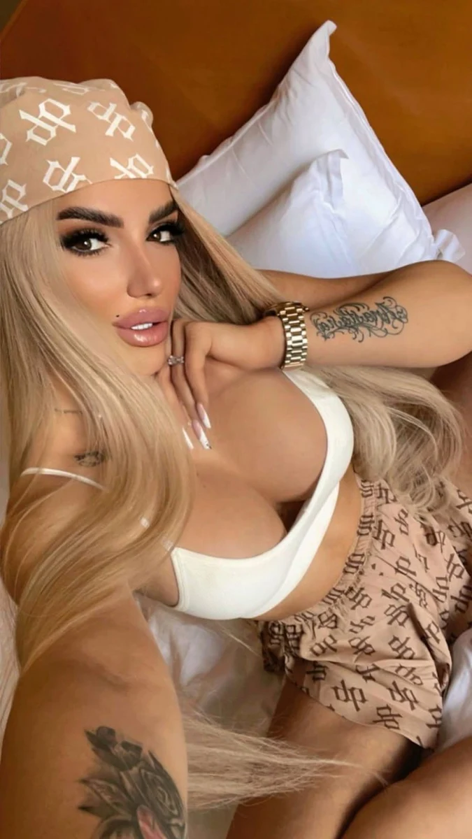 Nika escort in Rome