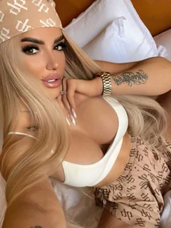 Nika escort in Rome