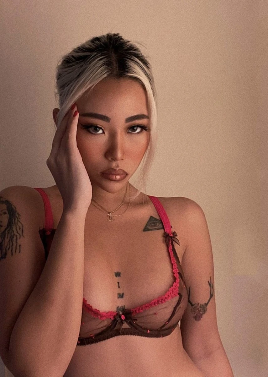 Rosie escort in Milan