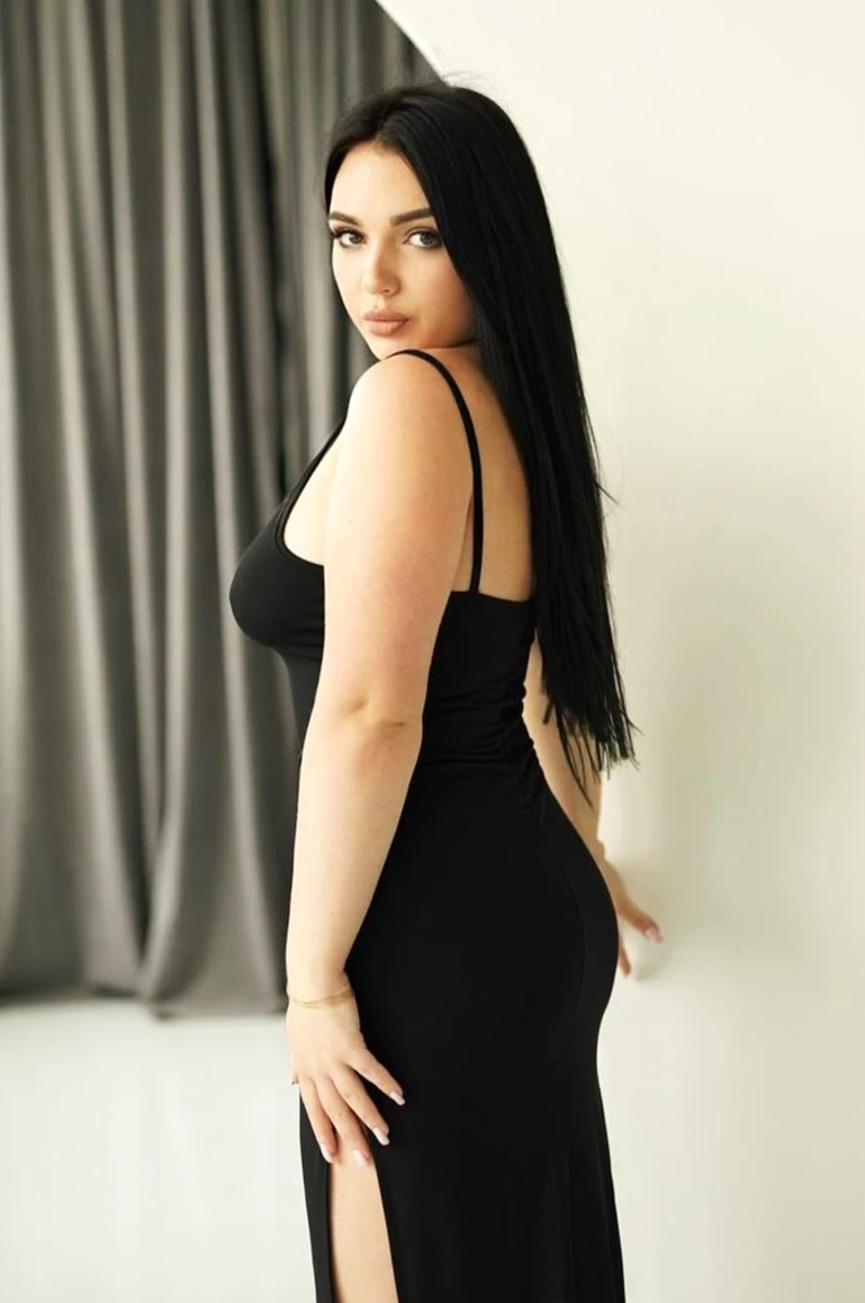 Valeria escort in Milan