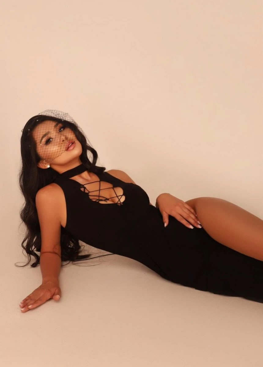 Zhanna escort in Milan
